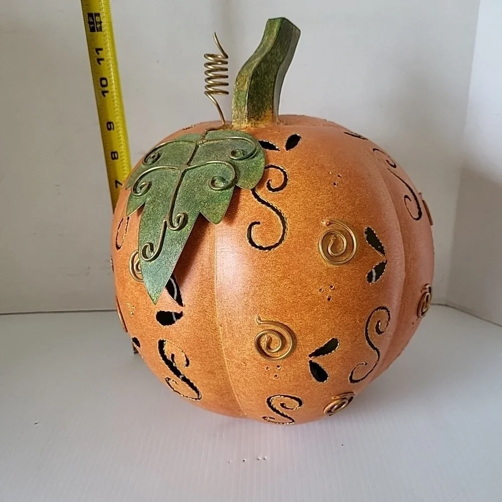 Vintage Halloween Jack-O-Lantern‎ Metal Art Deco Pumpkin Illuminate Pierced